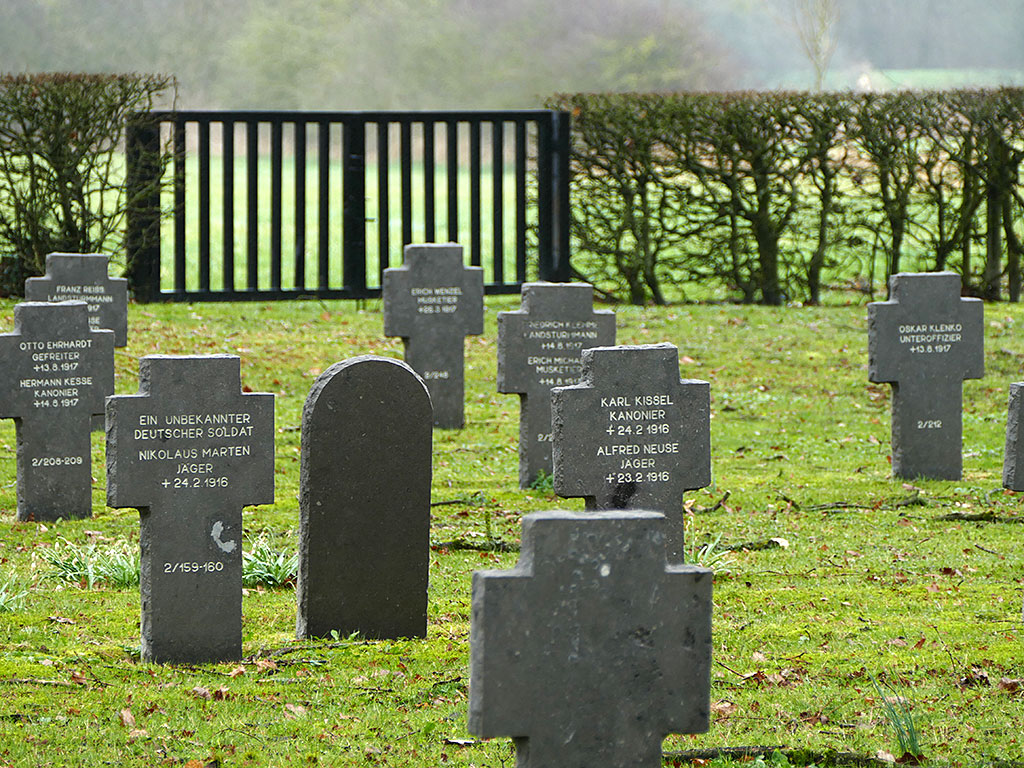 Soldatenfriedhöfe um Verdun
