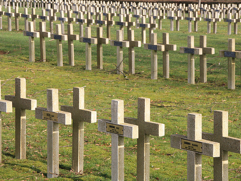 Soldatenfriedhöfe um Verdun